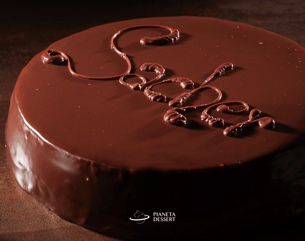 La ricetta della torta Sacher Pianet Dessert